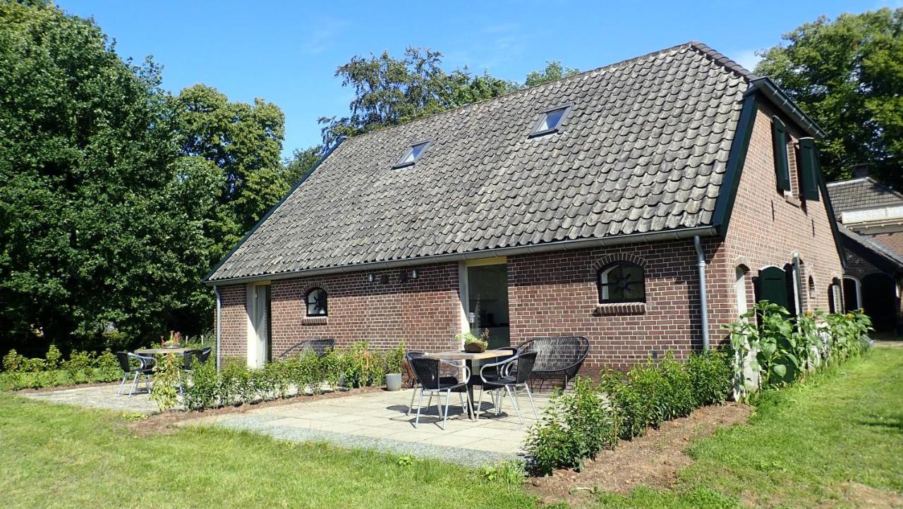 Vakantiehuis Het Wapen Van Heeckeren Hummelo Extérieur photo